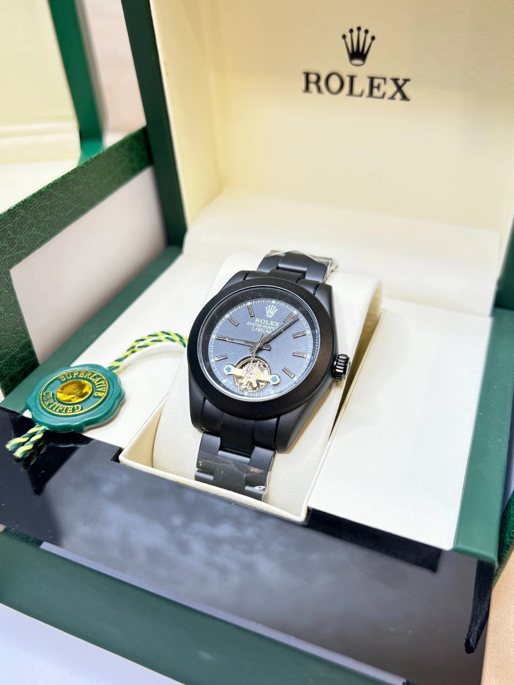 Rolex Классические мужские механические часы с ручным заводом — сочетание стиля, точности и характера.